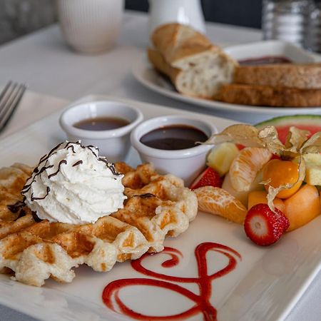 Chez Truchon Bistro-Auberge La Malbaie Ngoại thất bức ảnh