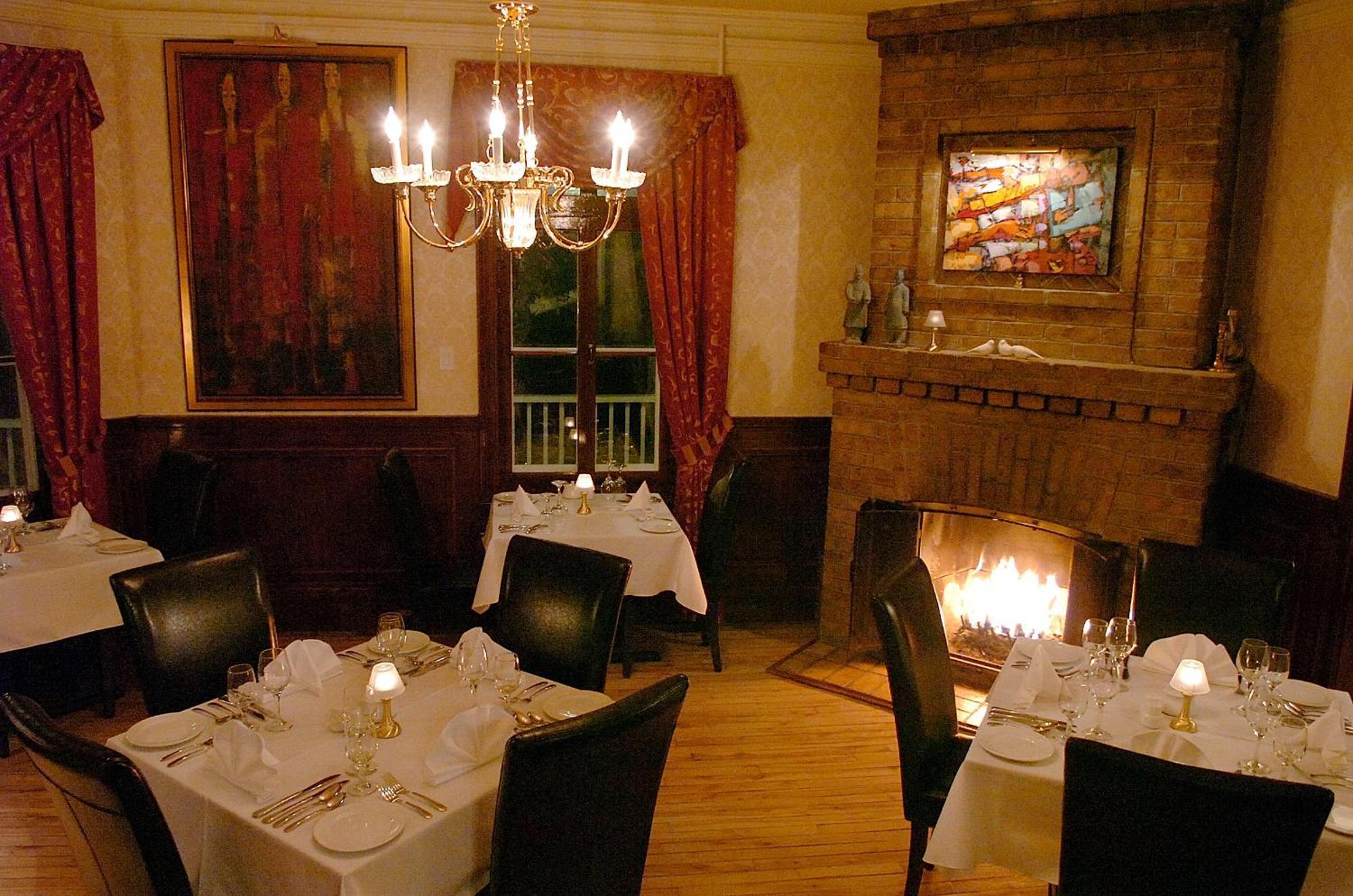 Chez Truchon Bistro-Auberge La Malbaie Ngoại thất bức ảnh
