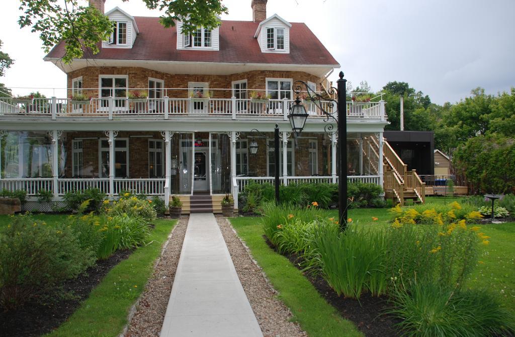Chez Truchon Bistro-Auberge La Malbaie Ngoại thất bức ảnh